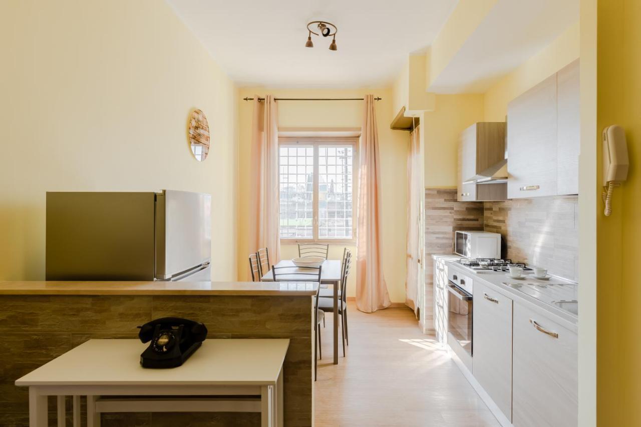 Le Rondini Apartment, 5 Persone, 2 Balconi, Policlinico Tor Vergata E Casilino Rome Exterior photo